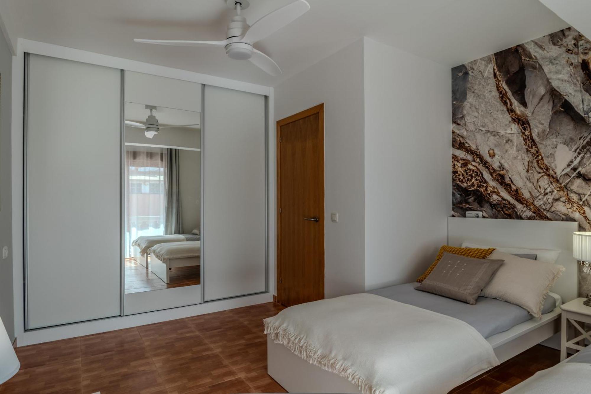 Villa Oceana - Cliffside Retreat 科斯塔德安提瓜 外观 照片